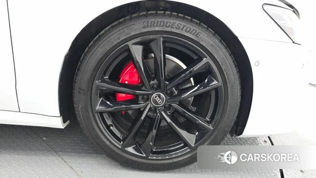 Audi A7 (4K) id 4697209 из Кореи 27