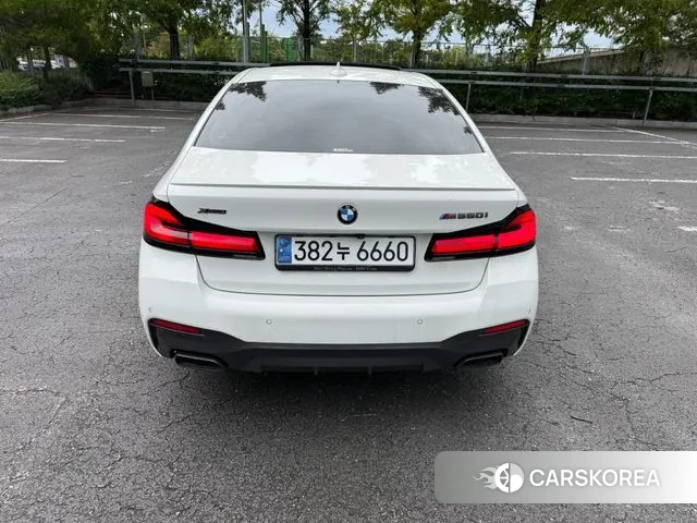 BMW 5 Series (G30) id 3132753 из Кореи 15