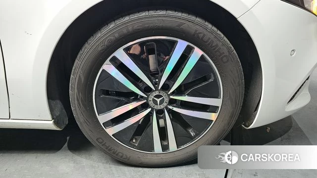 Mercedes-Benz A-Class W177 id 3795468 из Кореи 15