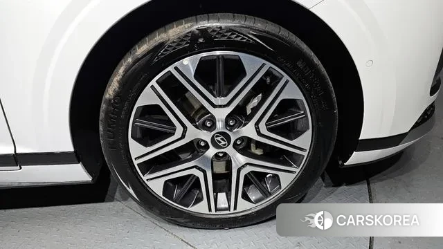 Hyundai Grandeur (GN7) id 3769967 из Кореи 15