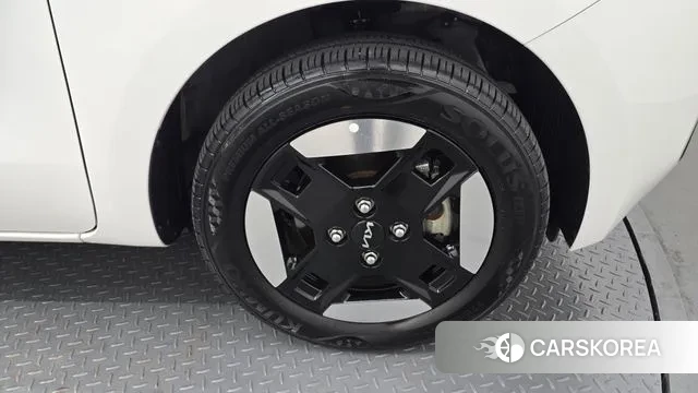 Kia The New Kia Ray EV id 3353631 из Кореи 15