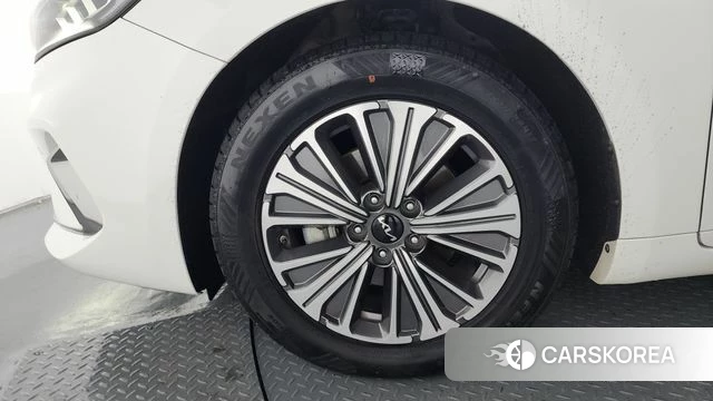 Kia K7 Premier Hybrid id 4350711 из Кореи 31