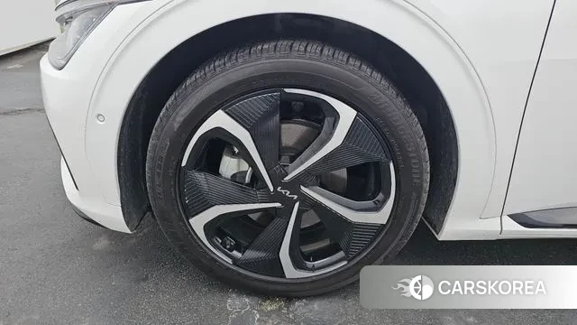 Kia EV6 id 3680686 из Кореи 15