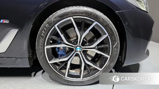 BMW 5 Series (G30) id 3592196 из Кореи 15