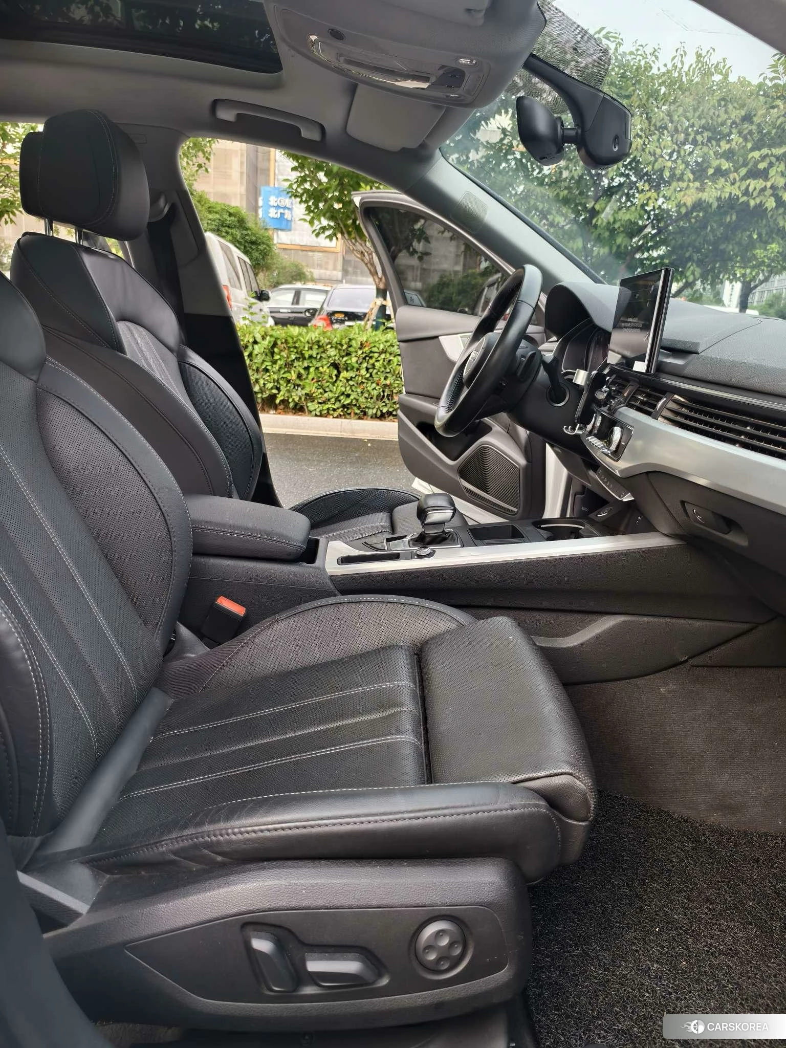 Audi A4L id 4486252 из Китая 12