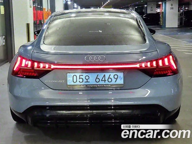 Audi e-Tron GT id 2724220 из Кореи 15