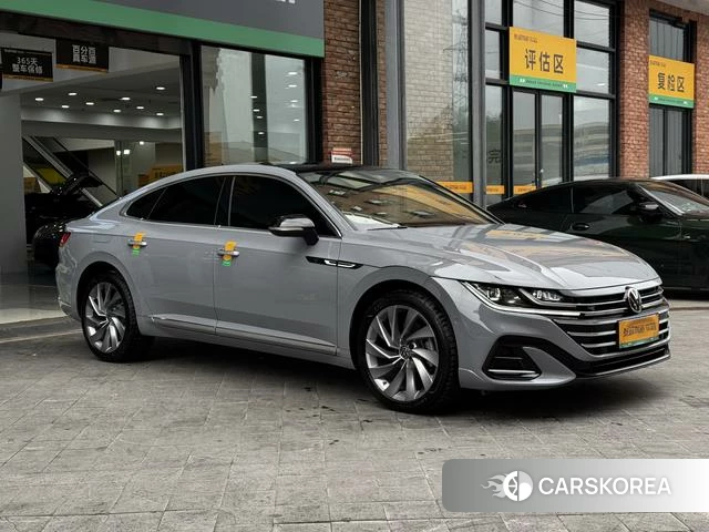 Volkswagen CC 2022 Темно-серый из Китая, фото 6