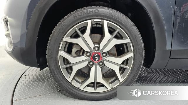 Kia Seltos id 4765056 из Кореи 15