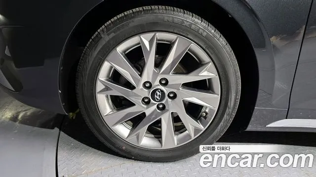 Hyundai The New Grandeur IG Hybrid id 2333115 из Кореи 15