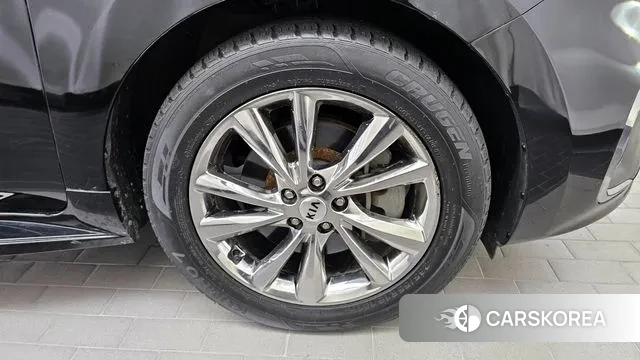 Kia The New Carnival id 3402874 из Кореи 15