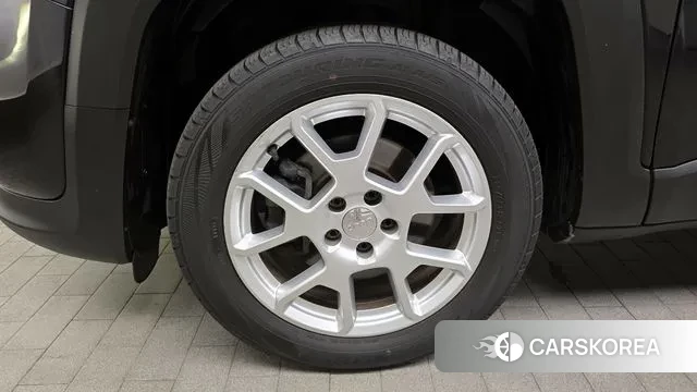 Jeep Renegade id 3084175 из Кореи 15