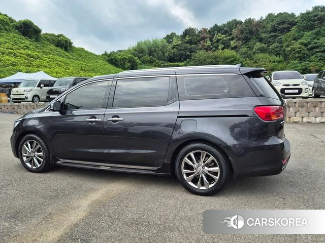 Kia The New Carnival id 4764817 из Кореи 15