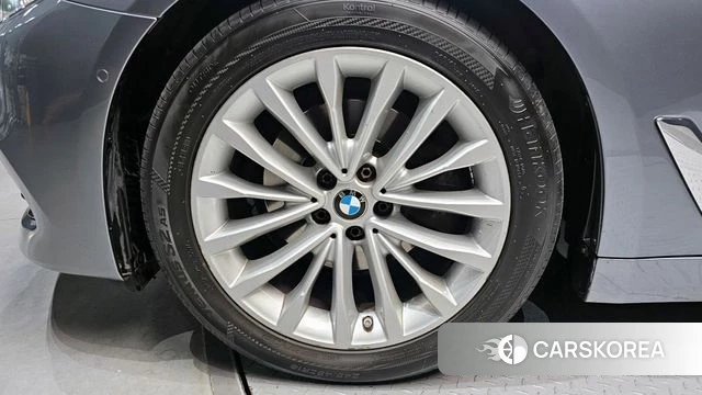 BMW 5 Series (G30) id 3829375 из Кореи 15