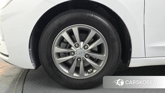 Hyundai The New Avante AD id 3924673 из Кореи 15