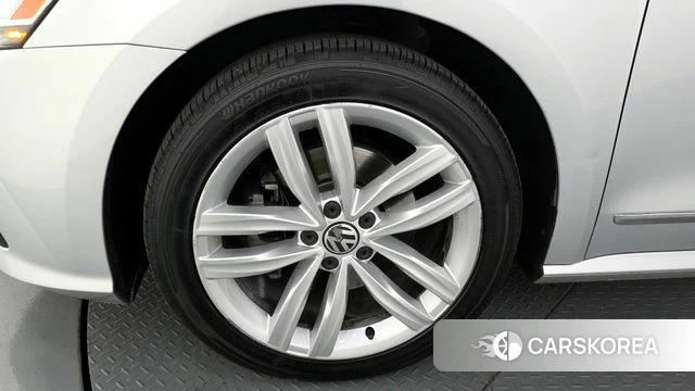 Volkswagen The New Passat id 4318142 из Кореи 27