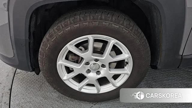 Jeep Renegade id 3656034 из Кореи 15