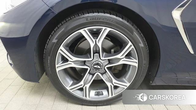 Genesis G70 id 3936837 из Кореи 15