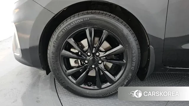 Kia The New Carnival id 3598825 из Кореи 15