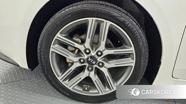 Kia Come New K3 id 3583541 из Кореи 15