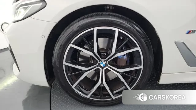 BMW 5 Series (G30) id 3367326 из Кореи 15