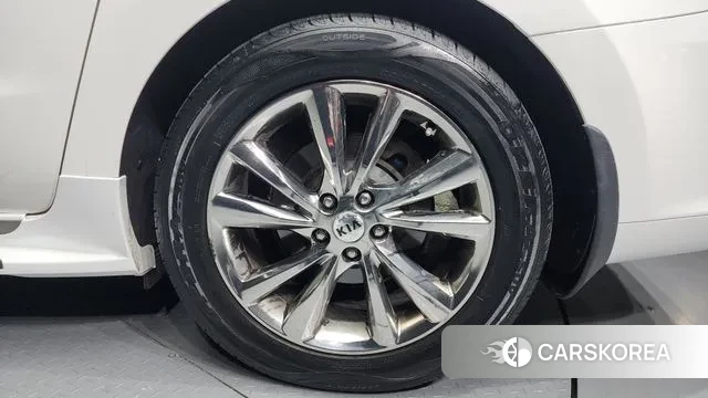 Kia The New Carnival id 3627150 из Кореи 15