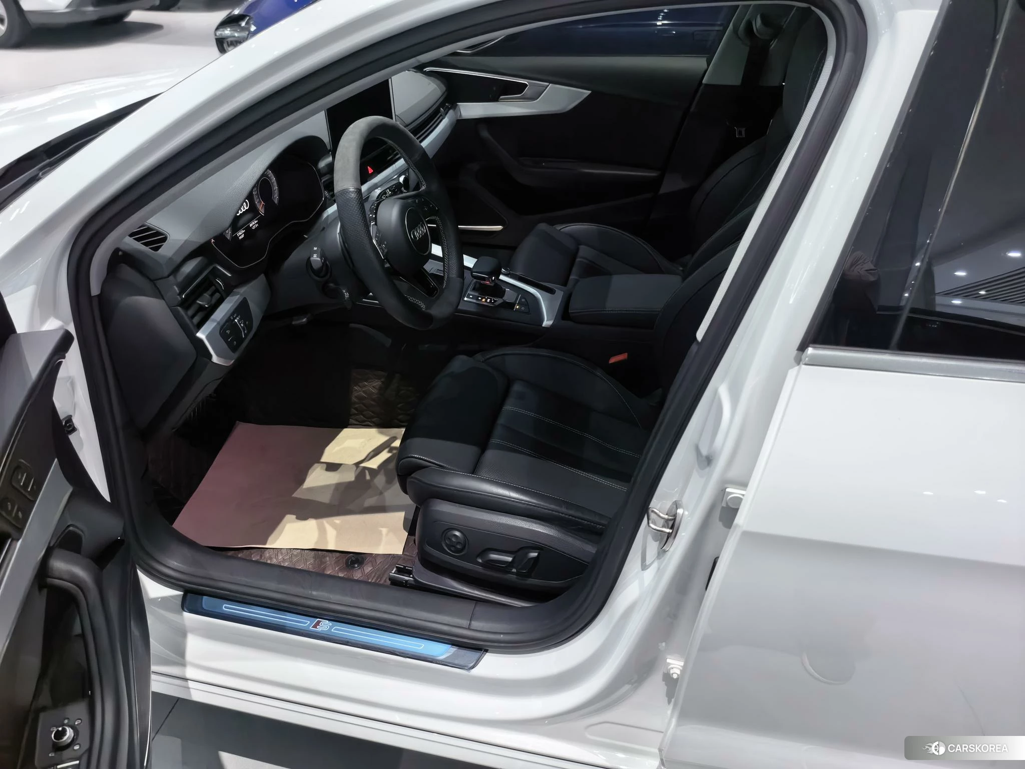 Audi A4L id 4486183 из Китая 12