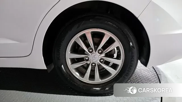 Hyundai The New Avante AD id 3060799 из Кореи 15