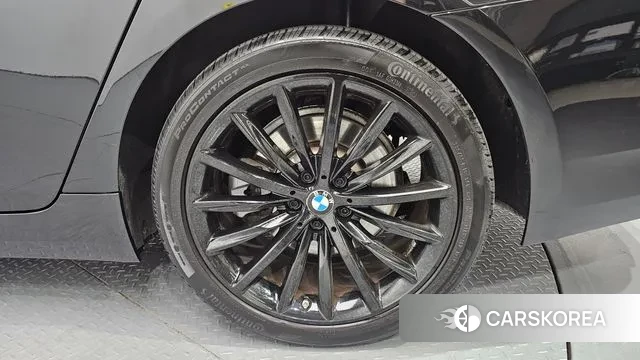 BMW 5 Series (G30) id 3011708 из Кореи 15