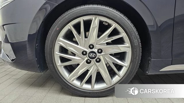 Hyundai The New Grandeur IG id 4401895 из Кореи 26