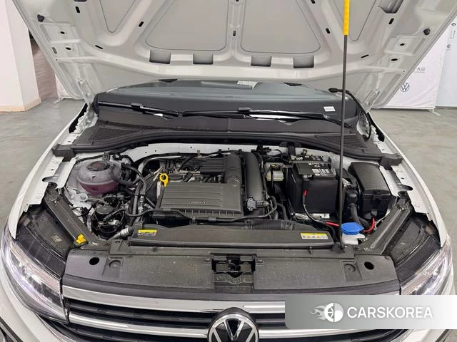 Volkswagen Bora id 4387289 из Китая 7