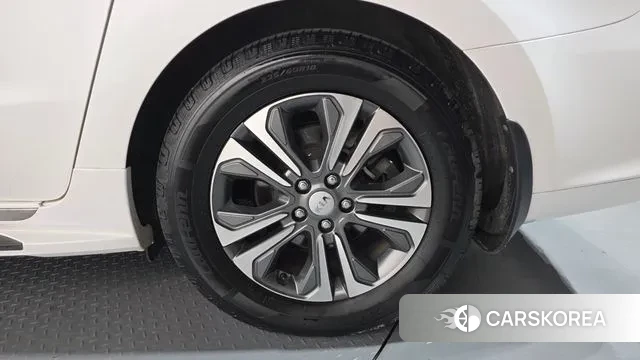 Kia The New Carnival id 3601988 из Кореи 15