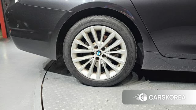 BMW 5 Series (G30) id 4543795 из Кореи 15