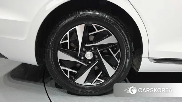 Hyundai The New Grandeur IG Hybrid id 4195577 из Кореи 31