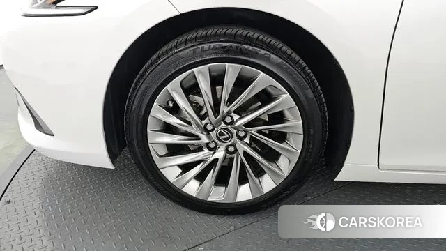 Lexus ES300h 7th generation id 3400060 из Кореи 15