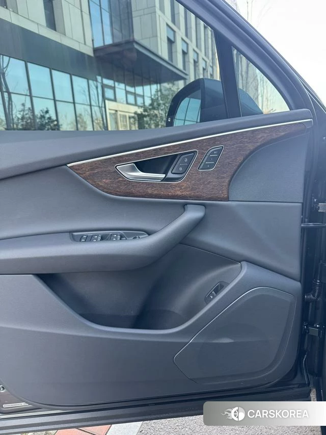 Audi Q7 id 4210234 из Китая 17