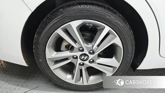 Hyundai Avante AD id 4197255 из Кореи 27