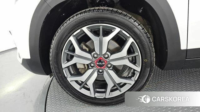 Kia Seltos id 4202105 из Кореи 26