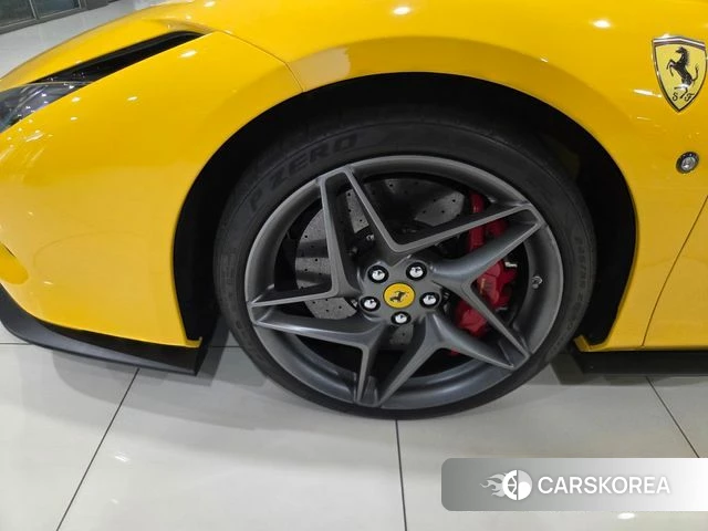 Ferrari F8 Spider 2022 Желтый из Кореи, фото 5