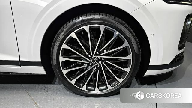 Hyundai Grandeur Hybrid (GN7) id 3850546 из Кореи 15