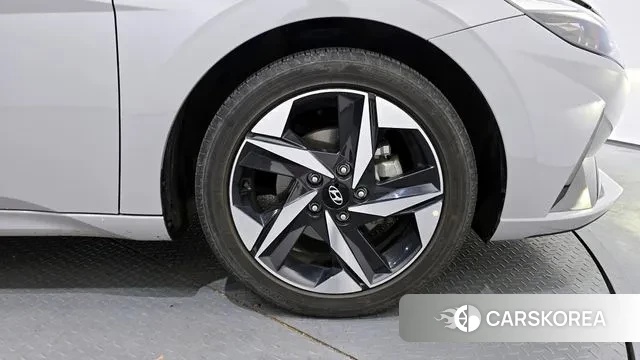 Hyundai Avante Hybrid (CN7) id 3508371 из Кореи 15