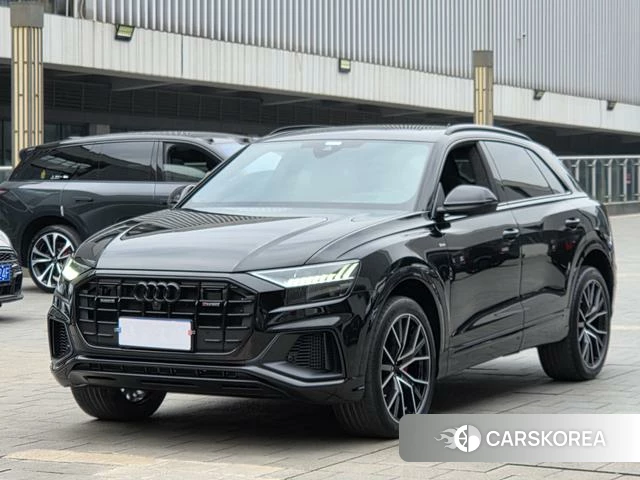 Audi Q8 2023 Черный из Китая, фото 5