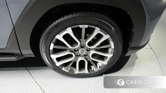 Ssangyong Torres id 3405740 из Кореи 15