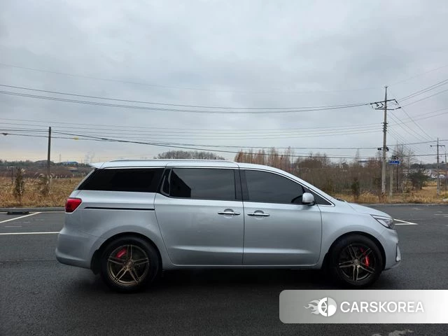 Kia The New Carnival id 4225469 из Кореи 15