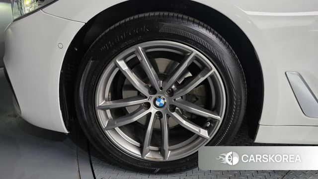 BMW 5 Series (G30) id 4225835 из Кореи 15