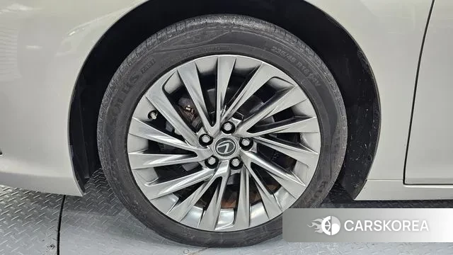 Lexus ES300h 7th generation id 3434398 из Кореи 15