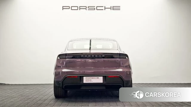 Porsche Macan EV id 3920286 из Китая 11