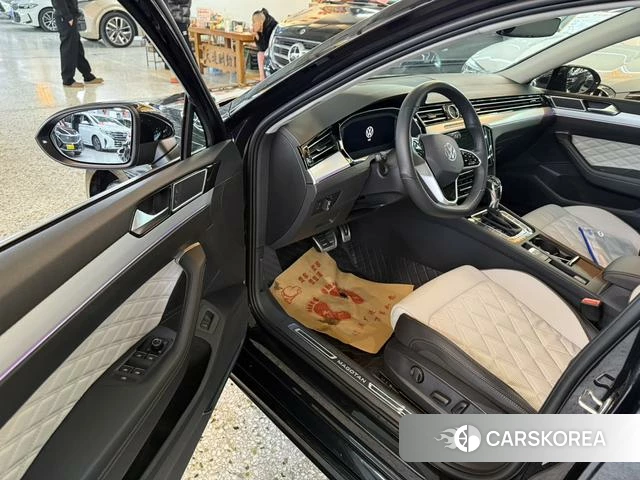Volkswagen Magotan 2025 Черный из Китая, фото 5
