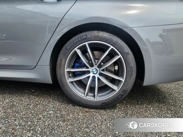 BMW 5 Series (G30) id 4624585 из Кореи 8