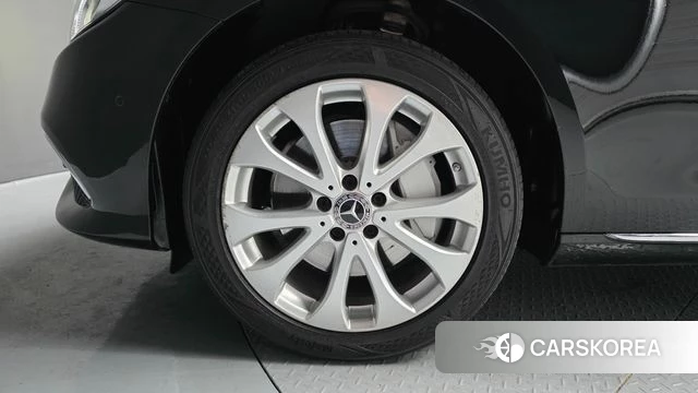 Mercedes-Benz E-Class W213 id 3937239 из Кореи 15