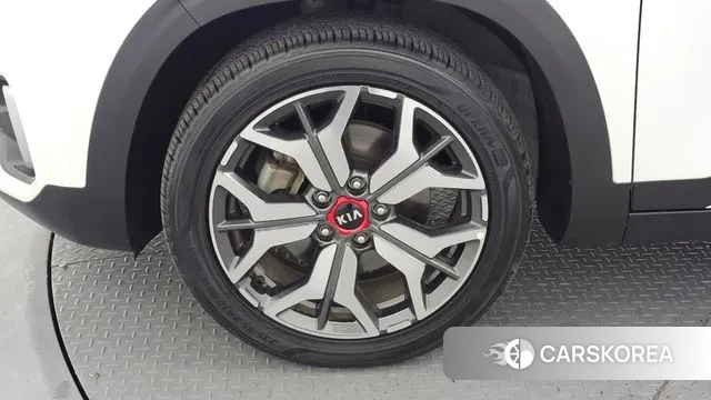 Kia Seltos id 3655460 из Кореи 15